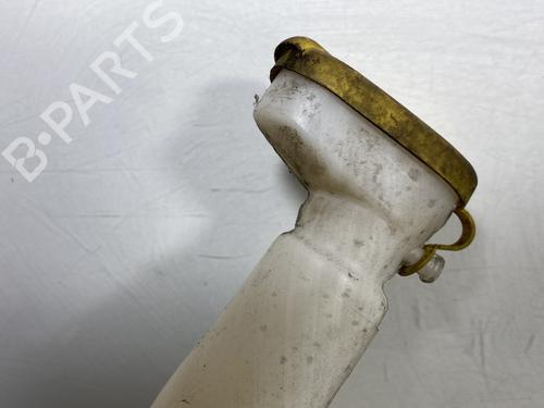 Used Windscreen washer tank Windscreen washer tank RENAULT MASTER II Van (FD) 2.5 dCi (FD01, FD02, FD21, FD22, FD31, FD32, FD3Y, FD71,... (120 hp) 28094432 28094432