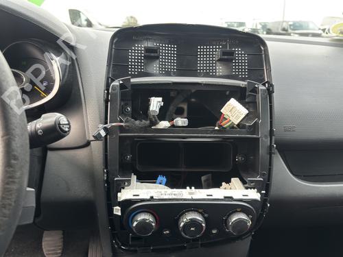 Fuse box RENAULT CLIO IV (BH_) 1.5 dCi 75 | BP37755363E1 - Image 12