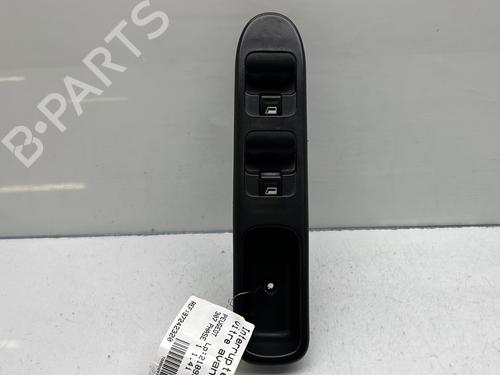 Used Left front window switch PEUGEOT 307 (3A/C) 1.4 16V (88 hp) 26496192