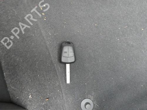 Right front fenders OPEL TIGRA TwinTop (X04) 1.3 CDTI (R97) | BP22899327C42 