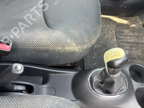 Switch TOYOTA YARIS (_P1_) 1.4 D-4D (NLP10_, NLP10R) | BP31331969I30 - Image 13