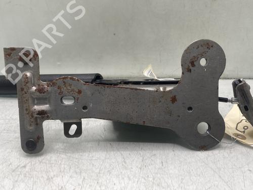 Used Hand brake Hand brake PEUGEOT 208 I (CA_, CC_) 1.2 VTI 82 (82 hp) 31594674 31594674