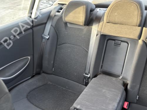 Used Parts CITROËN C5 III (RD_)  2.0 HDi 140 (RDRHF8, RDRHFA, RDRHA8, RDRHAJ)  4613975