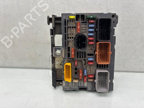 Used Fuse box Fuse box CITROËN C4 Picasso I MPV (UD_) [2006-2015] 34450004 34450004