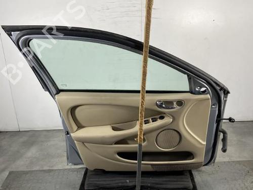 Left front door JAGUAR X-TYPE I (X400) 2.0 D | BP19989256C2 