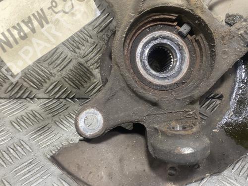 Used Right front steering knuckle Right front steering knuckle TOYOTA YARIS (_P9_) 1.3 VVT-i (SCP90_, SCP90R) (87 hp) 31883238 31883238
