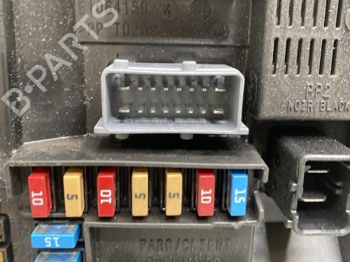 Fuse box PEUGEOT 208 I (CA_, CC_) 1.2 VTI 82 | BP29141738E1 