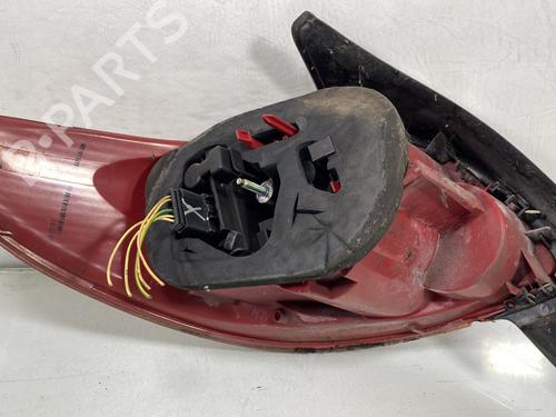Right taillight PEUGEOT 206 Hatchback (2A/C) 2.0 HDI 90 | BP27381656C35 