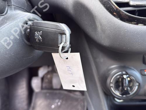 Rear fog light PEUGEOT 208 I (CA_, CC_) 1.6 HDi | BP31717472C37 