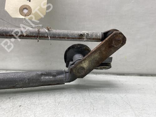 Used Front wiper motor Front wiper motor OPEL CORSA B (S93) 1.2 i (F08, F68, M68) (45 hp) 22410057 22410057