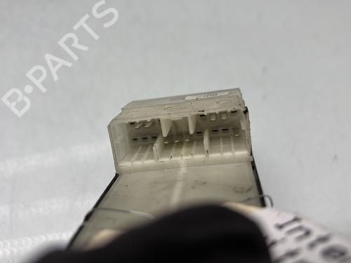 Used Left front window switch Left front window switch SUZUKI SWIFT III (MZ, EZ) 1.3 DDiS (RS413D) (75 hp) 30198915 30198915