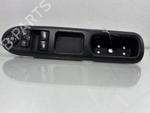 Venstre Foran elrute bryter PEUGEOT 407 (6D_) 1.6 HDi 110 (6D9HZC, 6D9HYC) (109 hp) 29939983