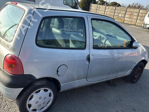 Front bumper RENAULT TWINGO I (C06_) 1.2 (C066, C068) | BP24608893C7