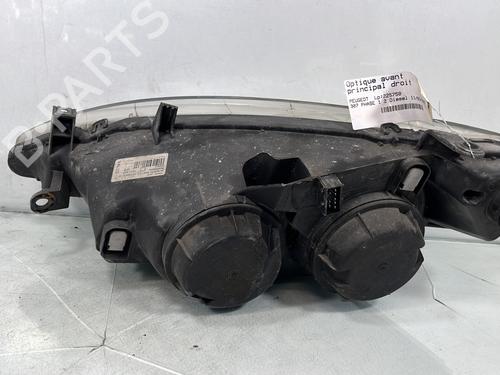 Used Right headlight Right headlight PEUGEOT 307 (3A/C) 2.0 HDi 110 (107 hp) 33830131 33830131