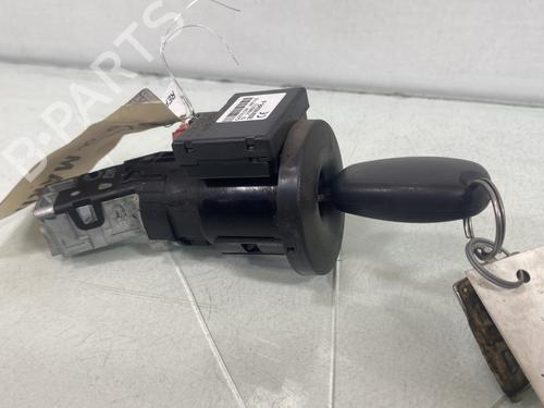 Used Ignition barrel DACIA DOKKER Box Body/MPV 1.6 (83 hp) 32524229