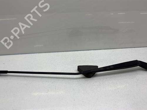 Used Front windshield wiper arm VW POLO IV (9N_, 9A_) 1.2 12V (64 hp) 30493360