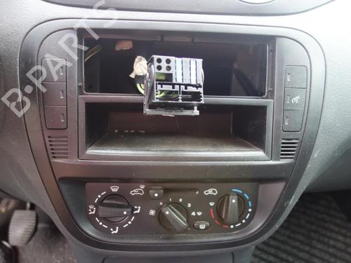Right front window switch CITROËN C2 (JM_) 1.1 | BP20016375I26 