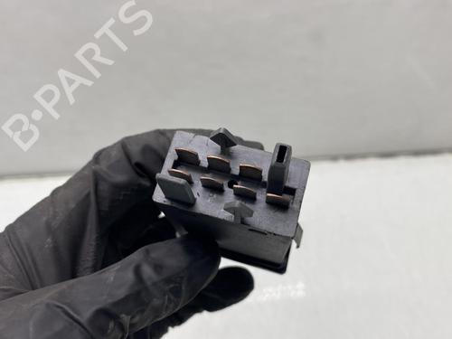 Warning switch VW PASSAT B5.5 Variant (3B6) 1.9 TDI | BP20642327I22 - Image 2
