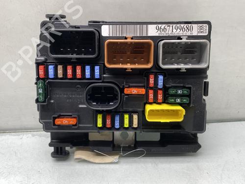Used Fuse box CITROËN DS3 (SA_) 1.6 VTi 120 (120 hp) 31646803
