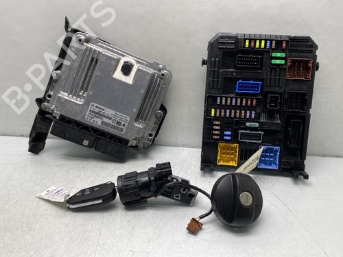 Used Electronic module OPEL VIVARO C Van (K0) 1.5 (102 hp) 31612918