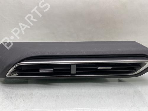 Used Air vent PEUGEOT 5008 II (MC_, MJ_, MR_, M4_) 1.2 THP (MRHNYH, MRHNYW, MRHNSJ, MRHNSU, MRHNSM) (131 hp) 31046570