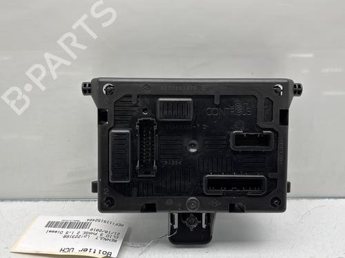 Used Fuse box RENAULT CLIO III (BR0/1, CR0/1) 1.5 dCi (C/BR0G, C/BR1G) (68 hp) 30777951