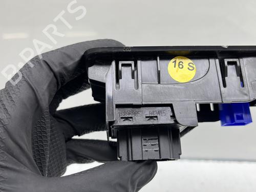 Used Left front window switch Left front window switch VW UP! (121, 122, BL1, BL2, BL3, 123) 1.0 (60 hp) 22315755 22315755