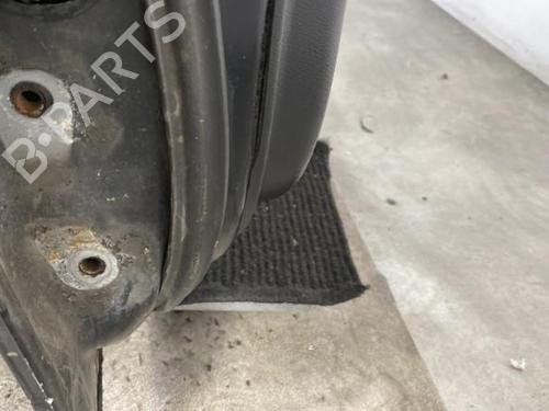 Used Right rear door Right rear door 19989941 19989941