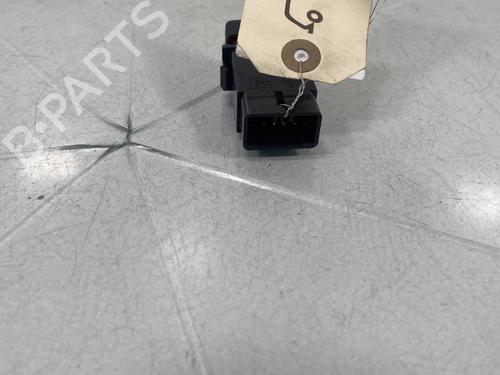 Warning switch HYUNDAI SANTA FÉ I (SM) 2.0 CRDi 4x4 | BP31205880I22