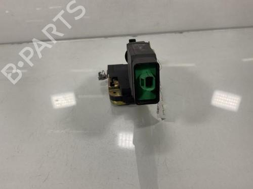 Front right lock VOLVO V40 Estate (645) 1.8 | BP19999435C97 