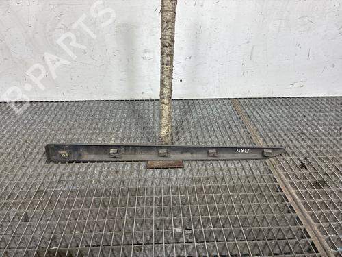 Used Door moulding trim Door moulding trim RENAULT MODUS / GRAND MODUS (F/JP0_) 1.5 dCi (FP0G, JP0G) (68 hp) 34183453 34183453