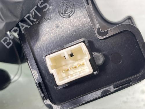 Used Right front window switch Right front window switch ALFA ROMEO 147 (937_) 1.6 16V T.SPARK (937.AXA1A, 937.AXB1A, 937.BXB1A) (120 hp) 36474131 36474131