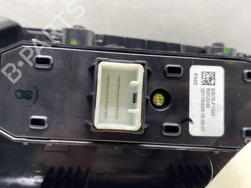 Right front window switch KIA SPORTAGE IV (QL, QLE) 1.7 CRDi | BP29574619I26 
