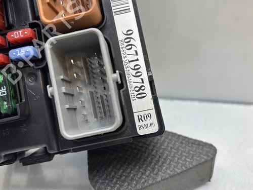 Fuse box CITROËN C3 Picasso (SH_) 1.6 HDi | BP36008223E1 - Image 3