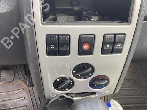 Front left lock DACIA LOGAN (LS_) 1.4 (LS0A, LS0C, LS0E, LS0G) | BP23769311C98  - Image 25