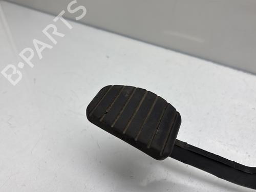 clutch-pedal-renault-captur-i-j5_-h5_-2013-30791564 main image