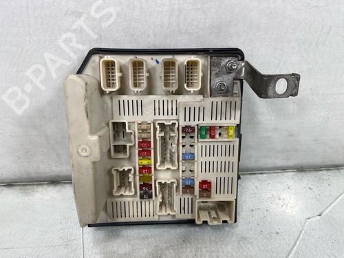 Used Fuse box Fuse box 36891976 36891976