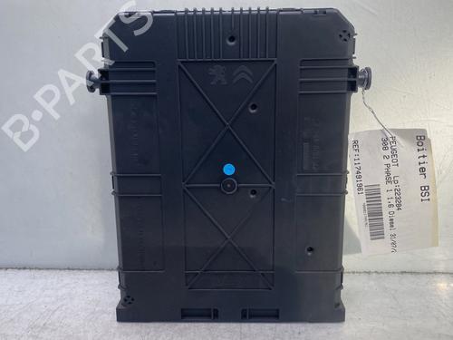Used Fuse box Fuse box PEUGEOT 308 II (LB_, LP_, LW_, LH_, L3_) 1.6 HDi / BlueHDi 115 (115 hp) 34332916 34332916