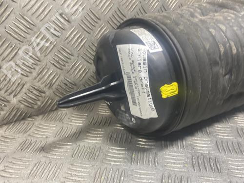 Used Right rear shock absorber Right rear shock absorber LAND ROVER RANGE ROVER SPORT III (L461) [2022-2026] 22628946 22628946