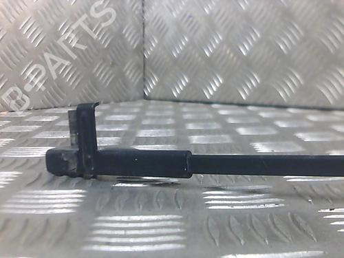 Used Front windshield wiper arm Front windshield wiper arm 19983656 19983656
