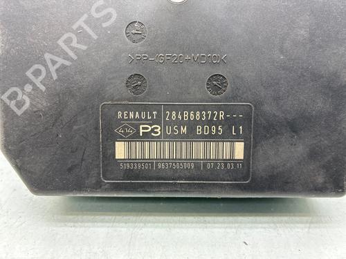 fuse-box-renault-megane-iii-hatchback-bz01_-b3_-2008-37409506 main image