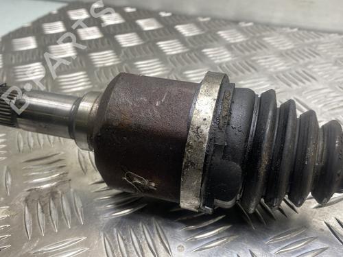 Used Left front driveshaft Left front driveshaft PEUGEOT 5008 II (MC_, MJ_, MR_, M4_) 1.5 BlueHDi 130 (MCYHZJ, MCYHZR, MCYHZX) (131 hp) 31293280 31293280