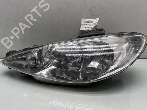 Venstre forlygte PEUGEOT 206 Hatchback (2A/C) 1.1 i (60 hp) 28428077