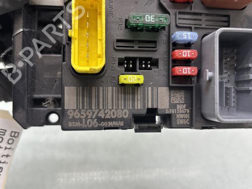 Used Fuse box Fuse box PEUGEOT 307 Break (3E) 1.6 HDi 110 (109 hp) 34449781 34449781