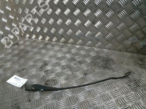 Used Front windshield wiper arm AUDI 100 C2 Avant (435, 436) 2.1 (115 hp) 22916231