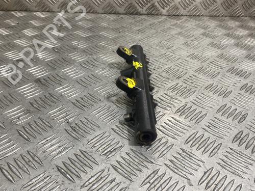 injection-rail-mercedes-benz-a-class-w176-2012-2013-2014-2015-2016-2017-2018-25768997 main image