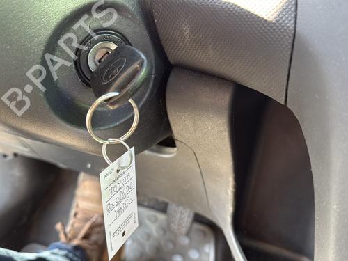 Left front window switch TOYOTA YARIS (_P9_) 1.4 D-4D (NLP90_, NLP90R) | BP30791566I27 - Image 24