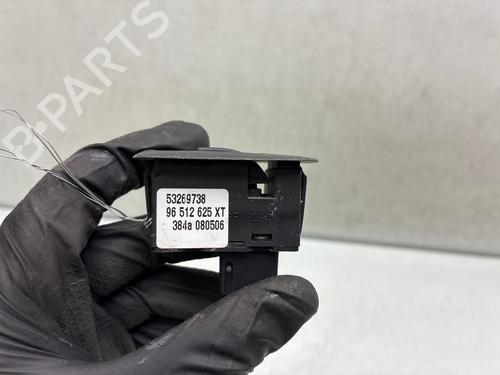 Used Right front window switch Right front window switch 37498353 37498353