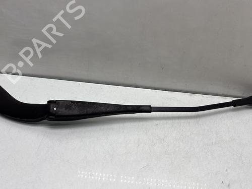 Used Front windshield wiper arm BMW 3 Touring (F31) 320 d (184 hp) 29724809