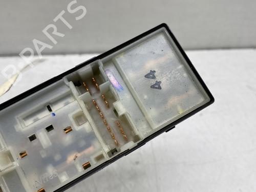Left front window switch NISSAN NOTE (E12) 1.5 dCi | BP29841388I27